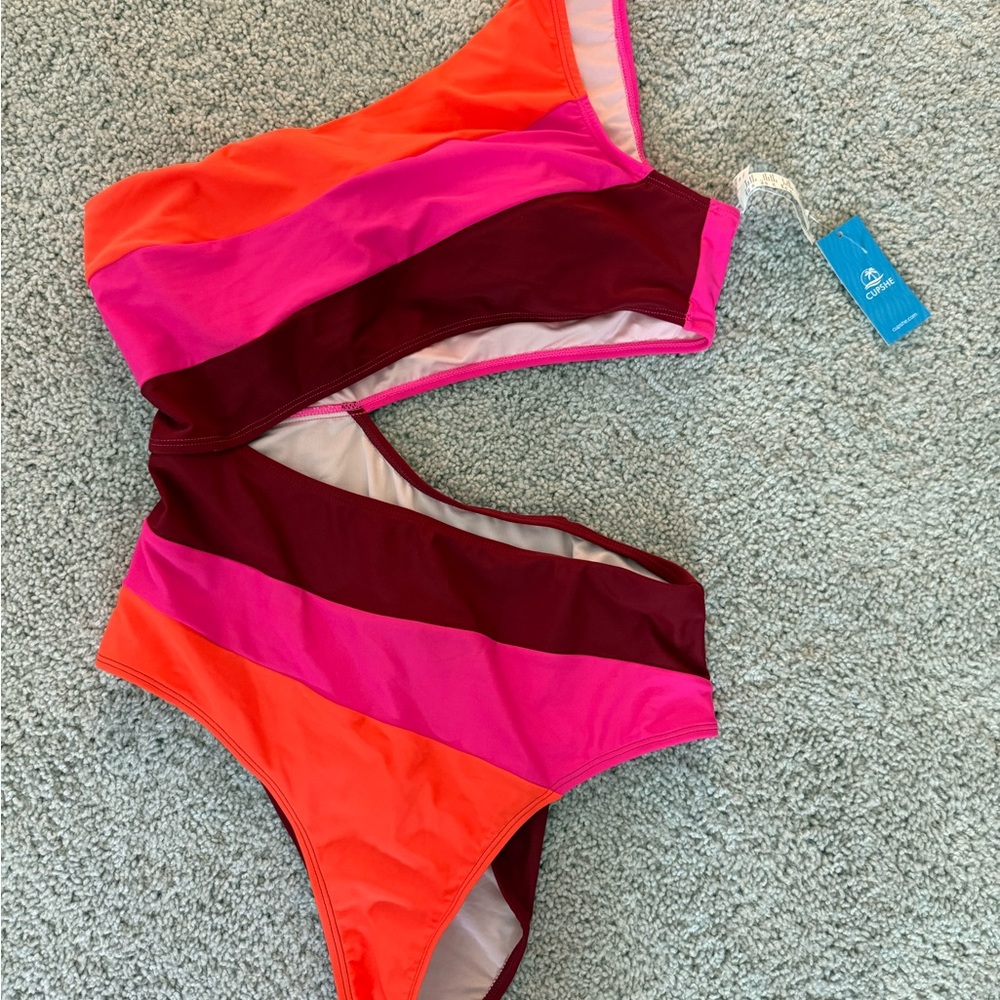 Cupshe One-Shoulder Swimsuit - Picture 2 of 5
